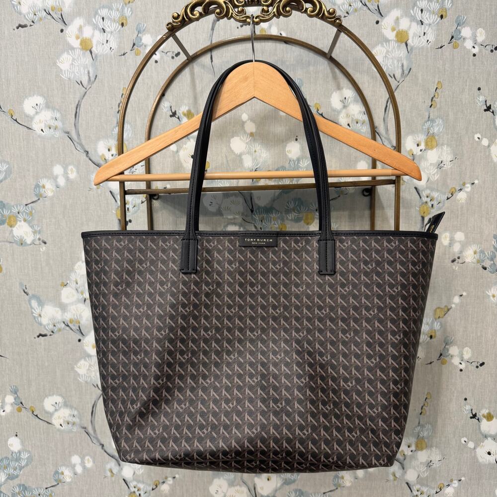Tory Burch Ever-Ready Tote in Black Coated Canvas